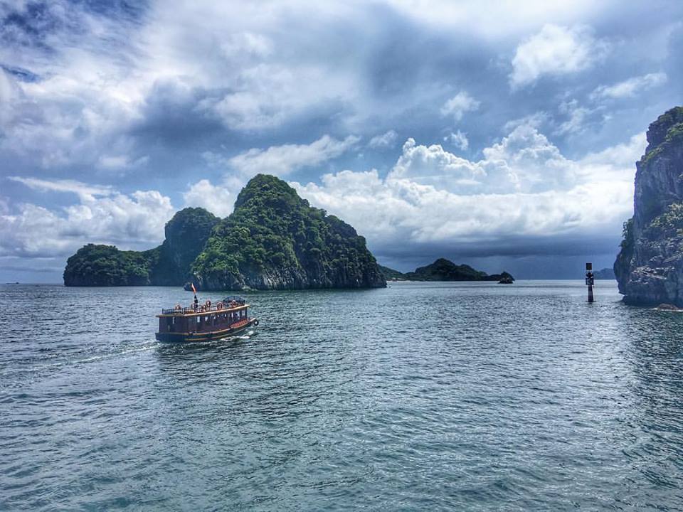 Ha Long Bay.jpg