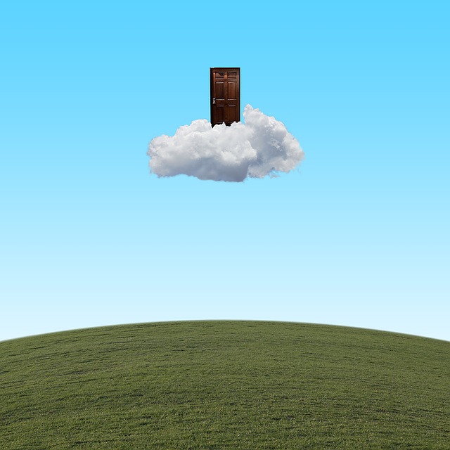 door-1256751_640.jpg