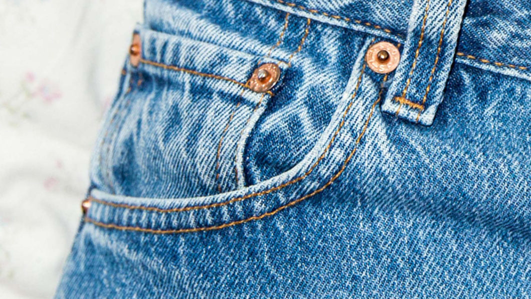 tiny_pocket_jeans_galore_mag-1062x598.jpg