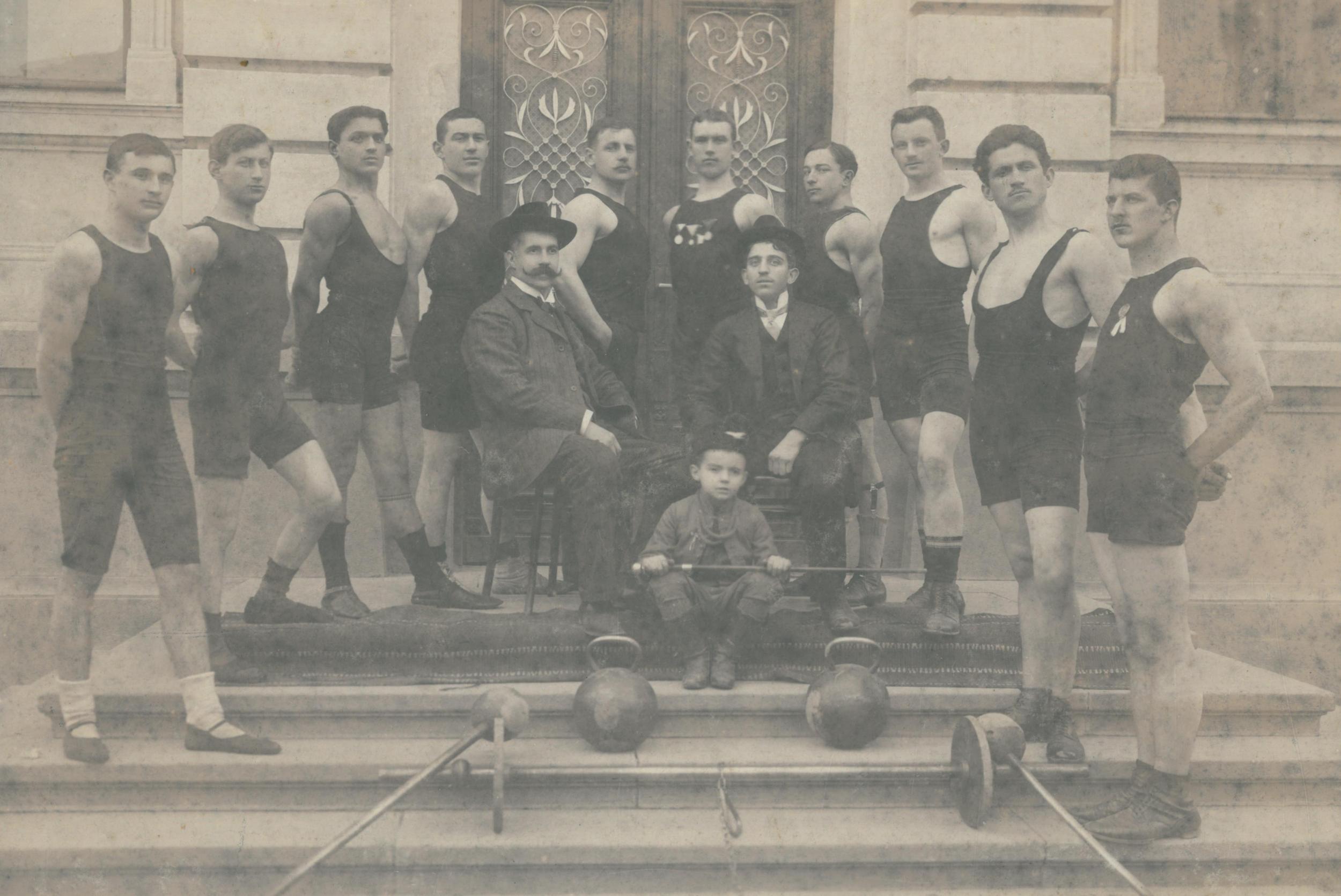 sl 2 Građansko gimnastičko društvo Dušan Silni od 1892 cr.jpg