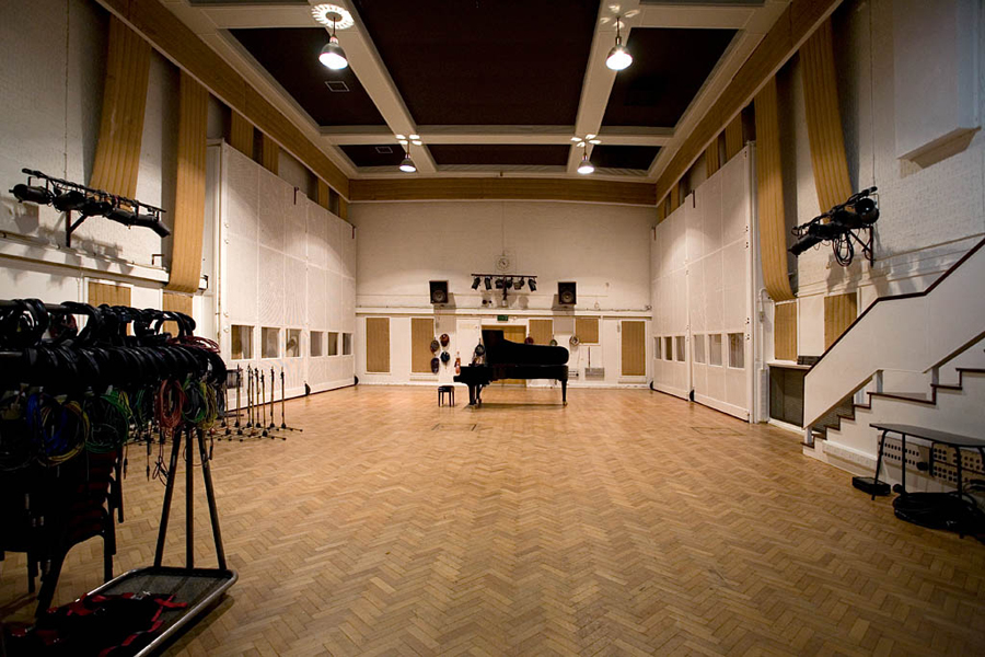 AbbeyRoad03PR040112.jpg