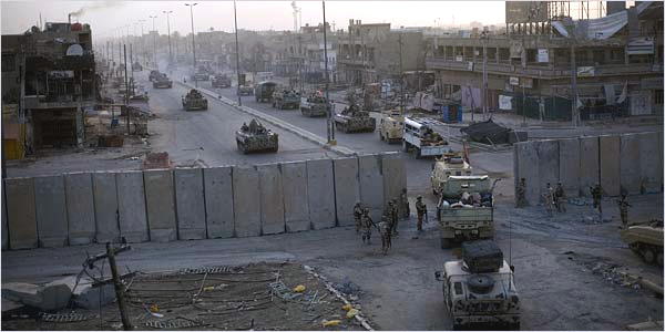 Iraqi Army Gold Wall Sadr City Copyright Getty.jpg