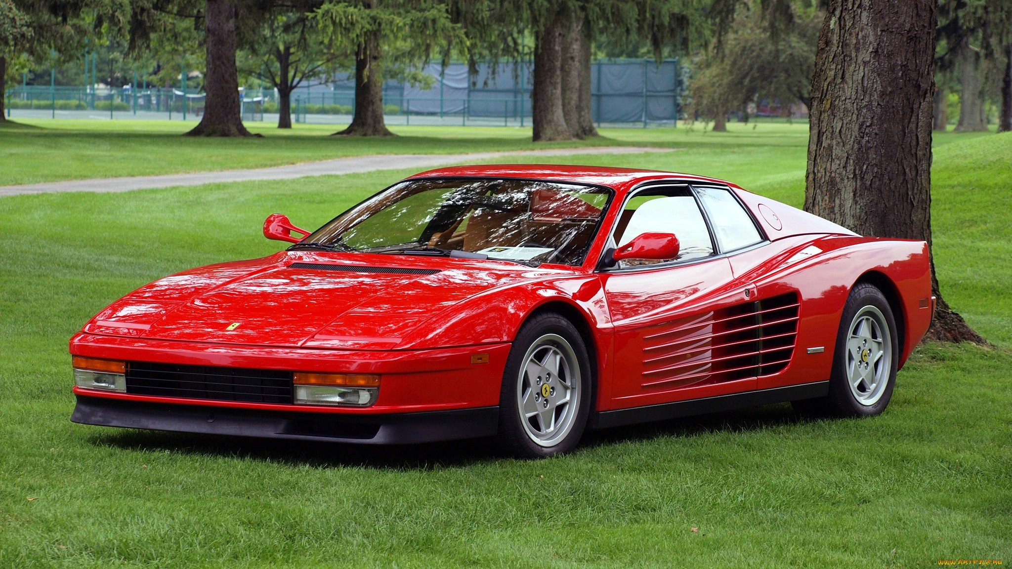 ferrari-testarossa 2.jpg