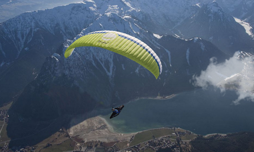 4_paragliding.jpg