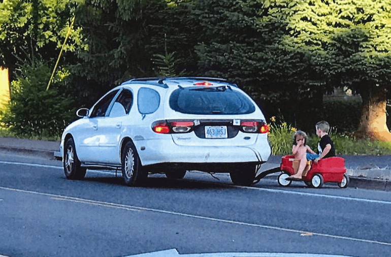 2017-07-15 10_15_07-Third charge filed against Springfield mom who towed kids in wagon behind her ca.gif