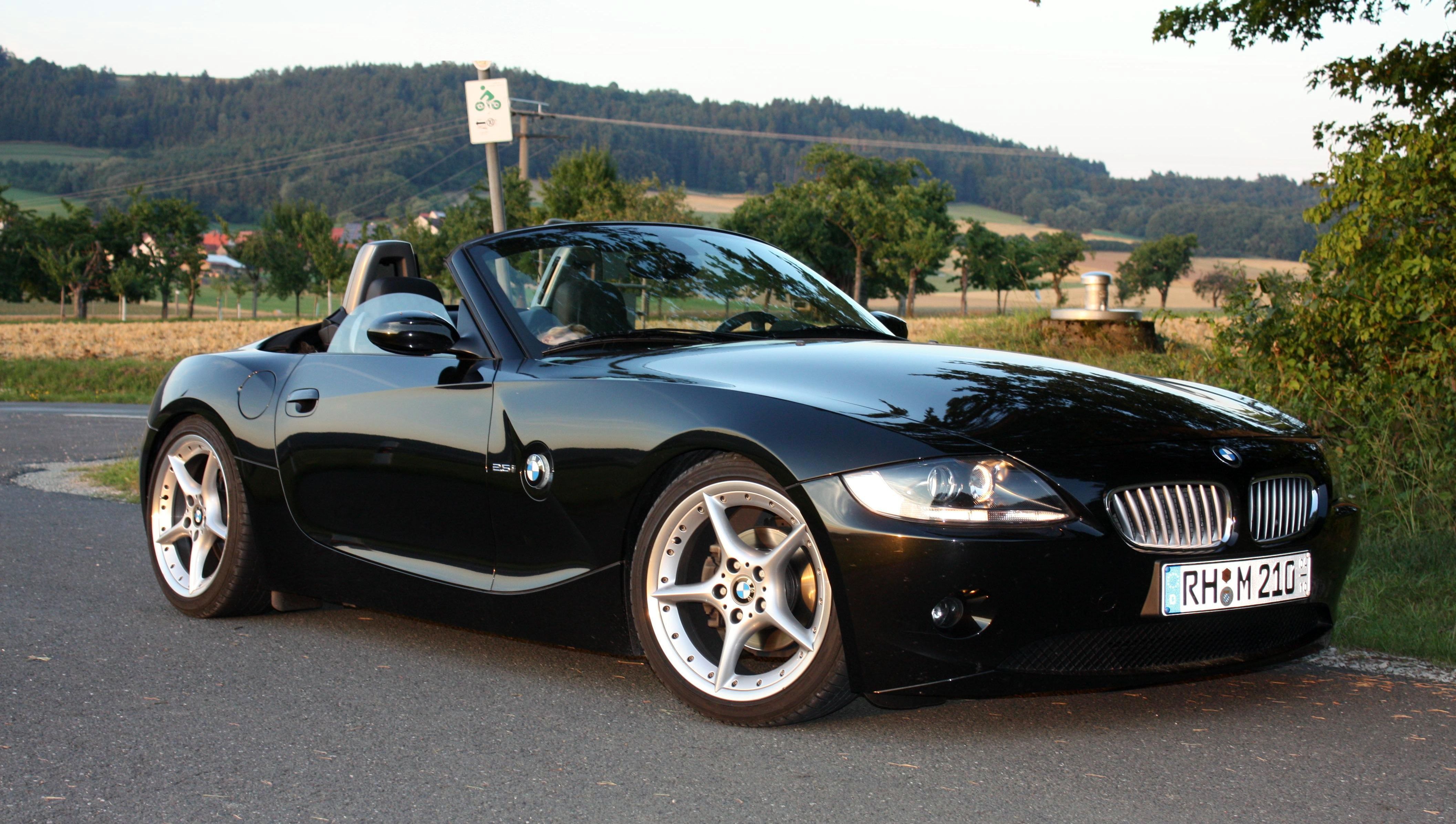 6b49757c6d552b85-bmw-z4-e85-roadster.jpg