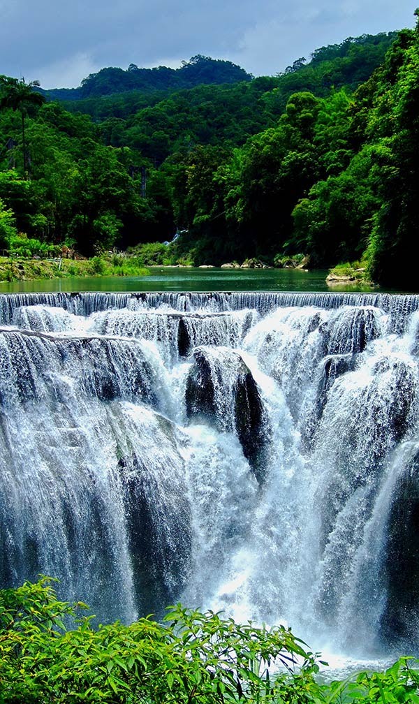 Shifen-Waterfall.jpg