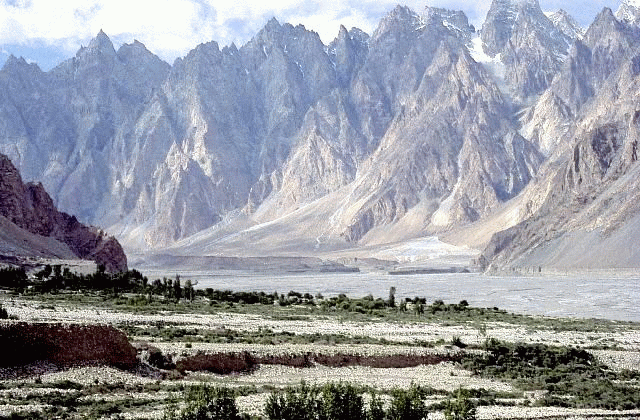 indus_Hunza-valley.gif