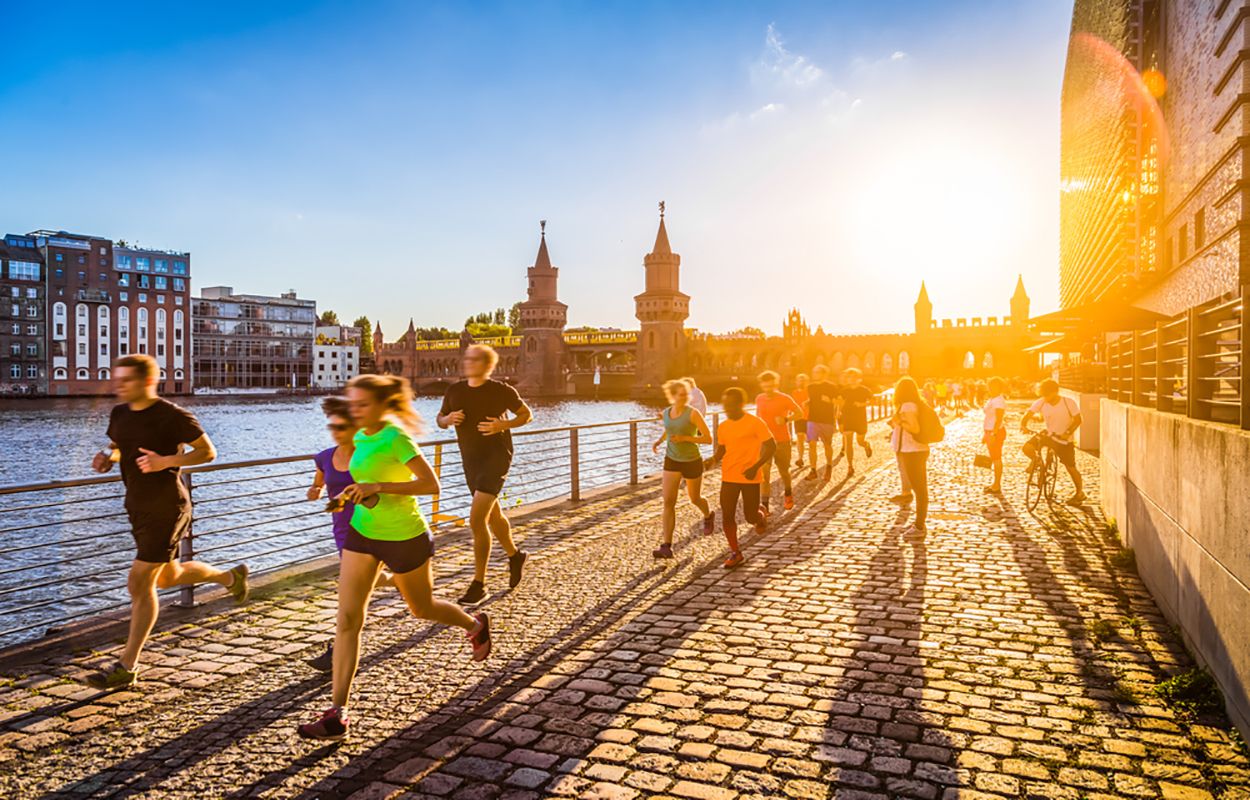 shutterstock_345287399 jogging in europe.jpg