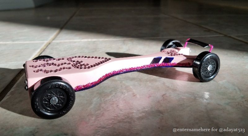 steemit-enternamehere-pink-pinewood-derby-car-adayat523-finished-side.jpg