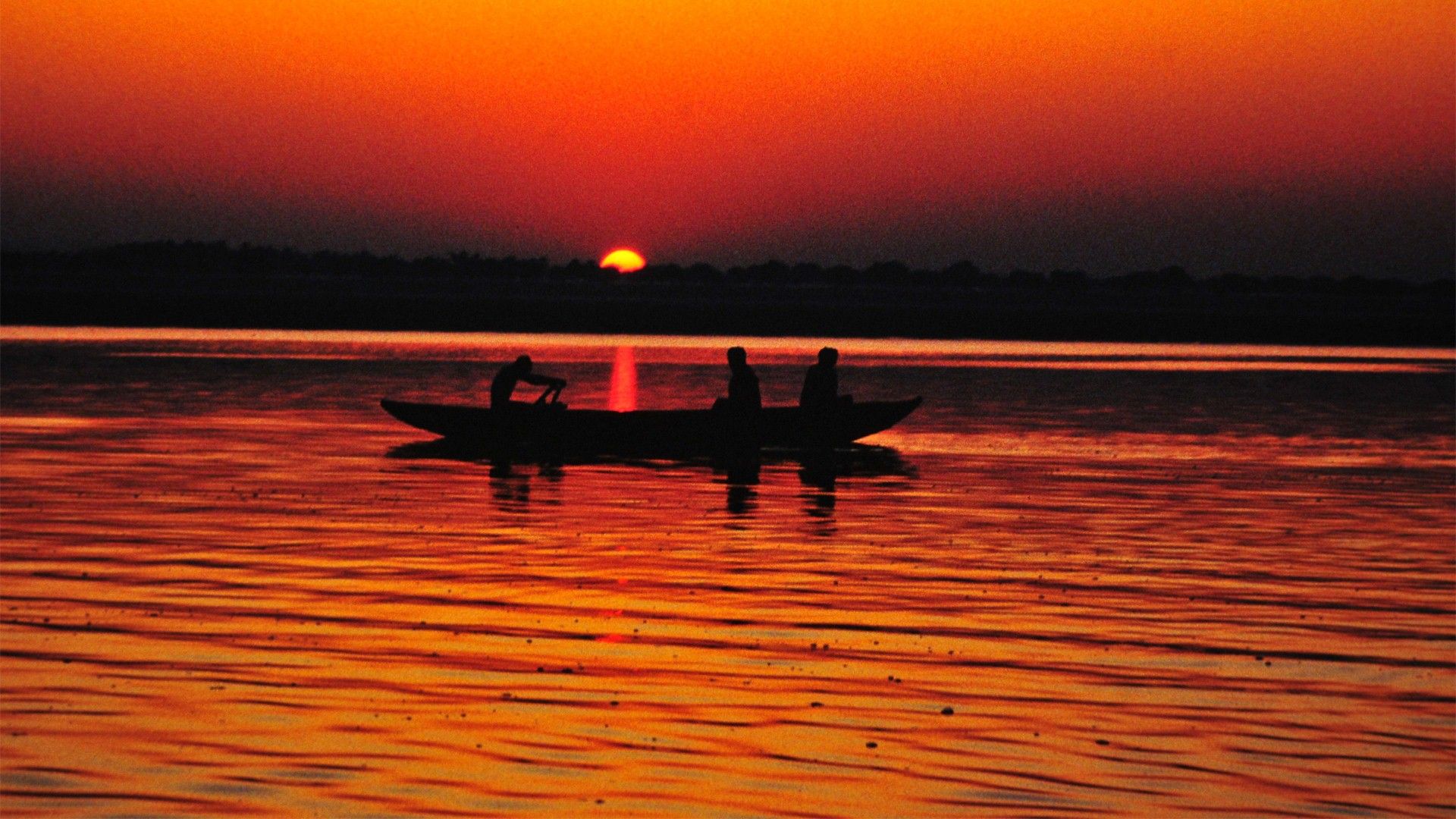 Indian_Big_River_Ganges_During_Sunset_HD_Wallpapers.jpg