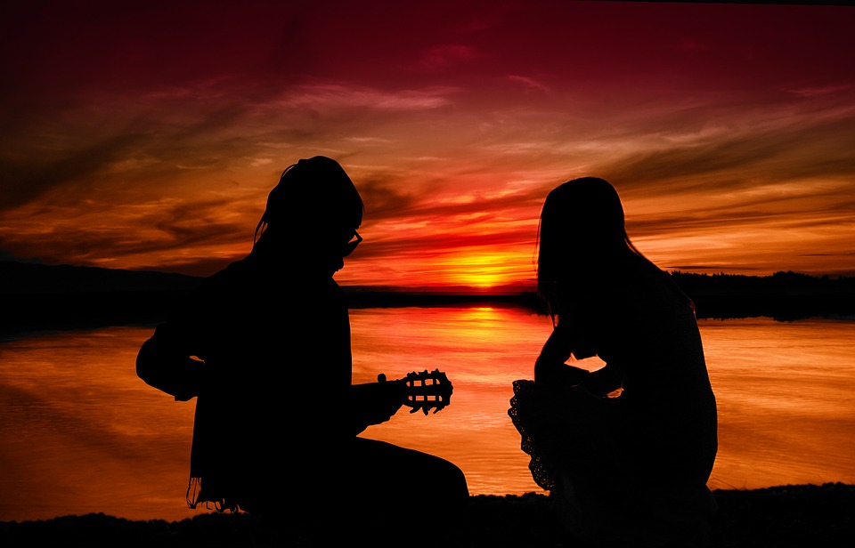 sunset-3075844_960_720.jpg