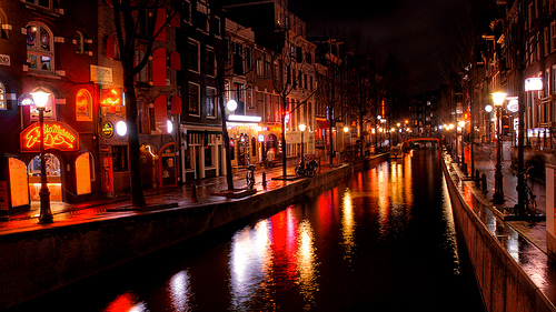 Dark-Amsterdam1.jpg