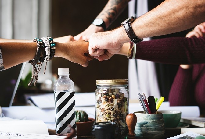 Fast_Invest_ICO-What_Happens__Next-teamwork.jpg