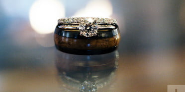 rings3-372x186-c.jpg
