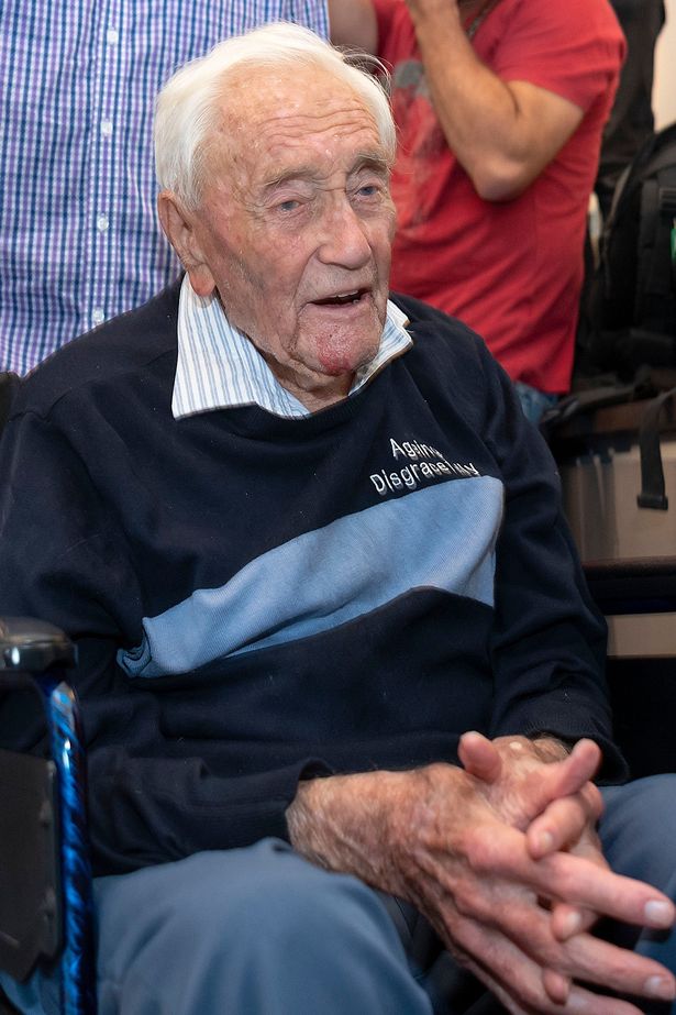 104-year-old-Australian-scientist-Goodall-a-day-before-his-assisted-suicide-Basel-Switzerland-09.jpg