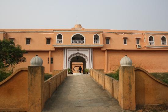 Kuchesar Fort.jpg