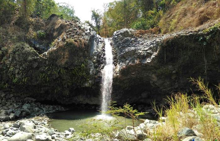 curug_sentul_cawitali_tegal_s.jpg