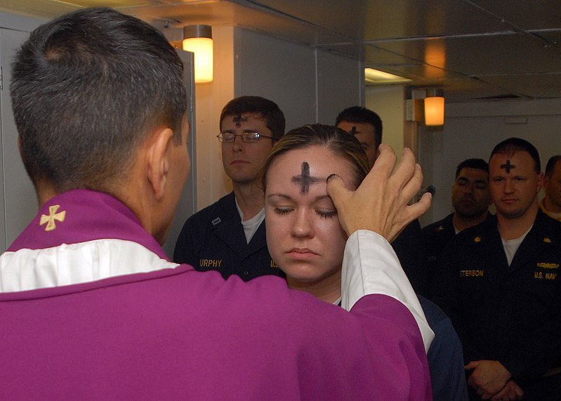 800px-US_Navy_080206-N-7869M-057_Electronics_Technician_3rd_Class_Leila_Tardieu_receives_the_sacramental_ashes_during_an_Ash_Wednesday_celebration.jpg