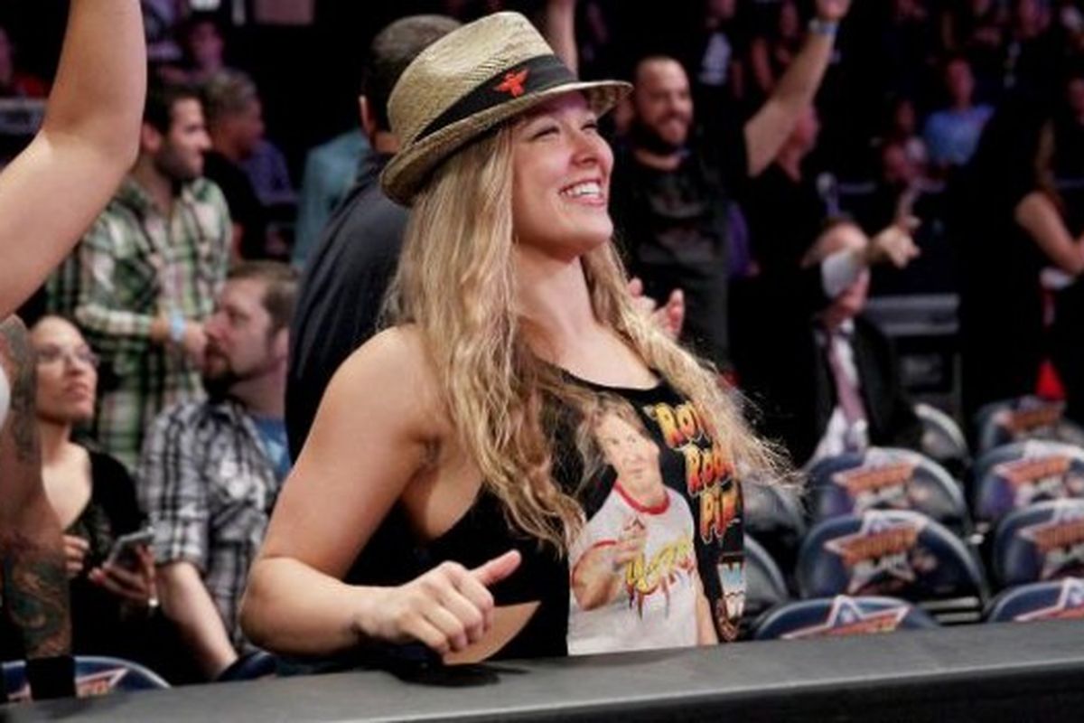Rousey-SummerSlam-620x350.0.0.jpg