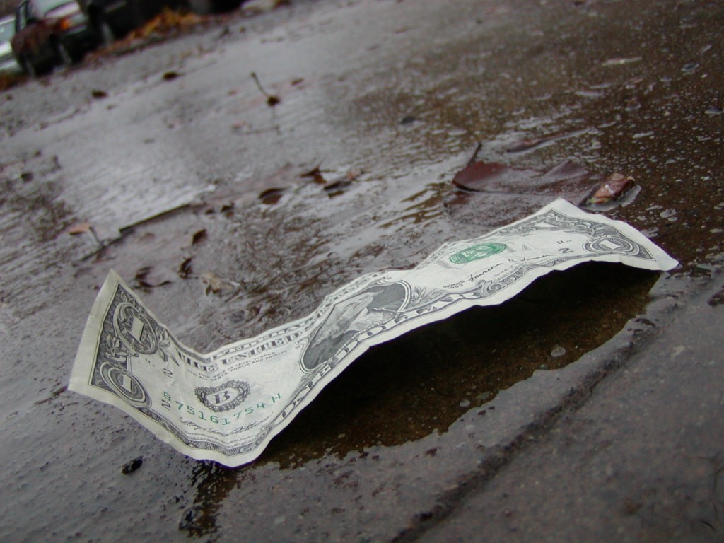 dollar-on-ground-1024x768.jpg