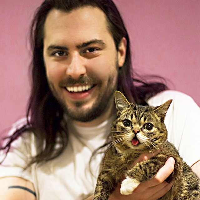 www.andrewwk.com