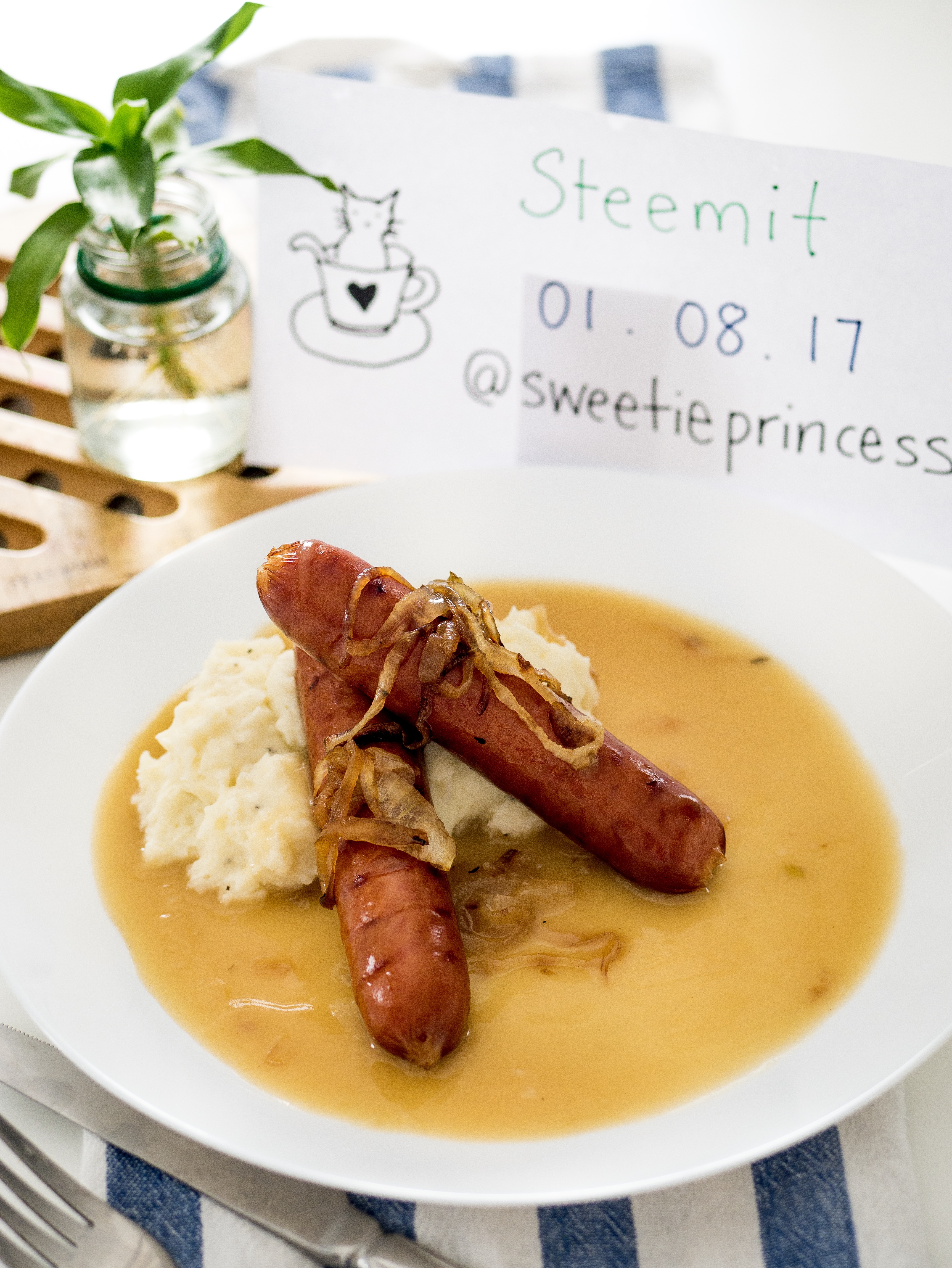 STEEMIT CULINARY CHALLENGE 36 German Bratwurst Dinner Plate with Mash