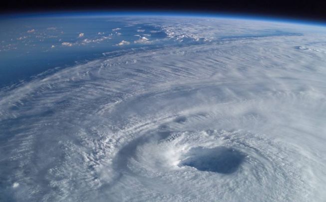 hurricane-isabel.jpg.653x0_q80_crop-smart.jpg