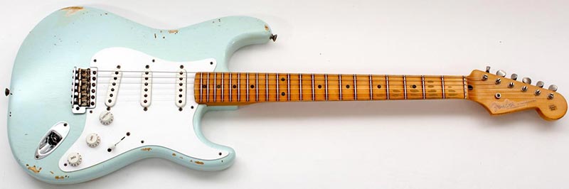 fender-custom-shop-1954-stratocaster-relic-sonic-blue-251269.jpg