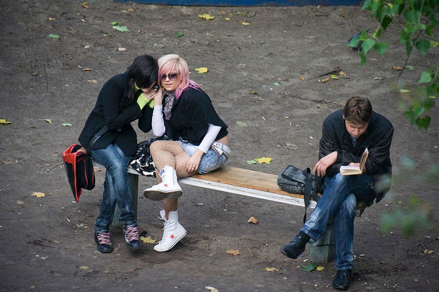 life-on-park-bench-photo-series-kiev-ukraine-yevhen-kotenko-9-5a6add42b5c60__880.jpg