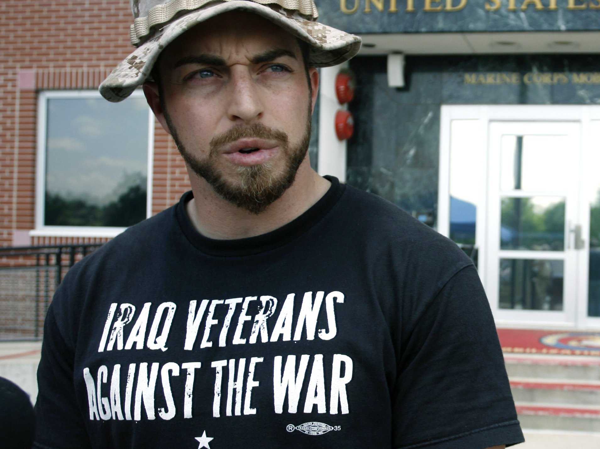 police-raid-the-apartment-of-2nd-amendment-activist-and-marine-veteran-adam-kokesh1.jpg