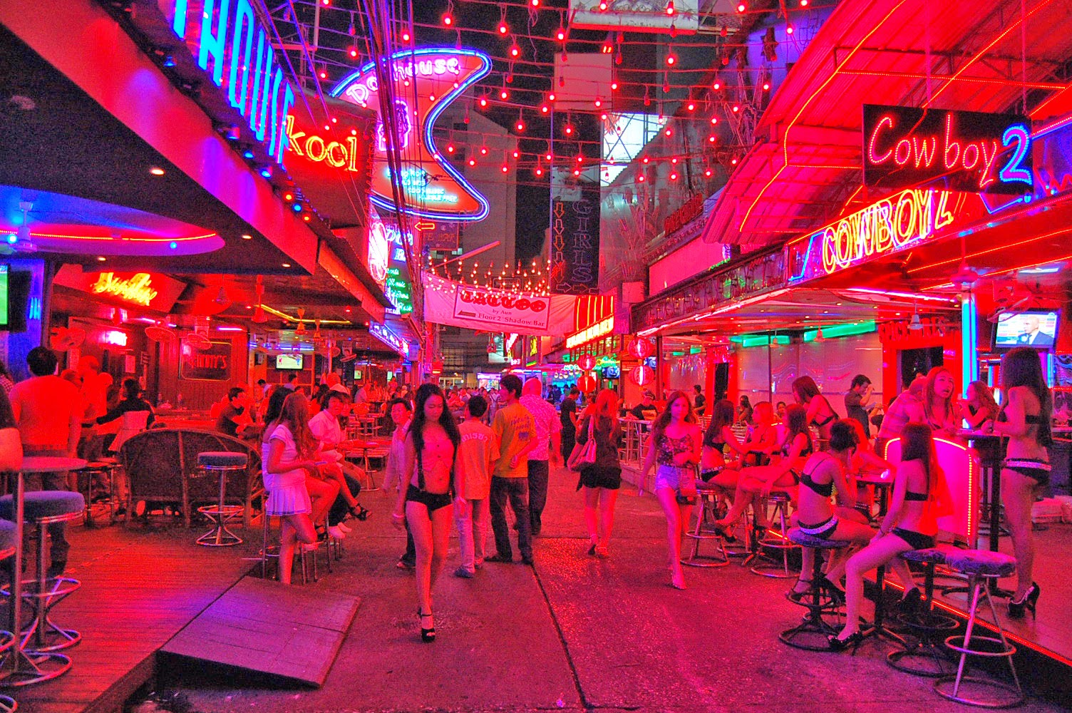 My first trip - Thailand #6: Soi Cowboy-Stripping show- Eye opener — Steemit