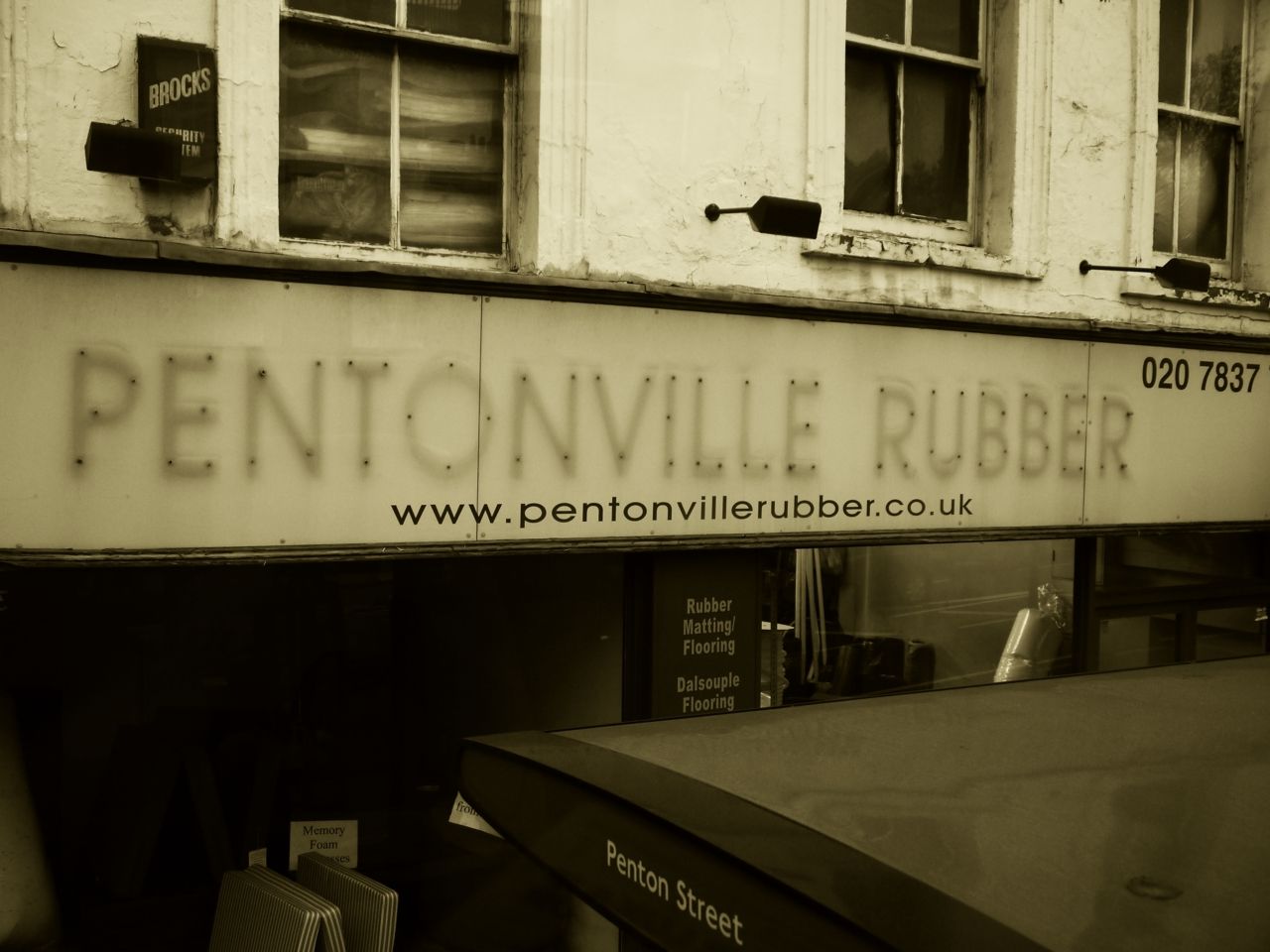 15292621116 - pentonville rubber shop sign pentonville.jpg