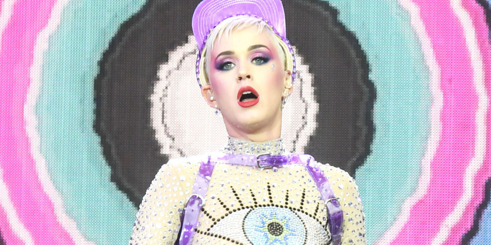 katy perry short hair eye.jpg