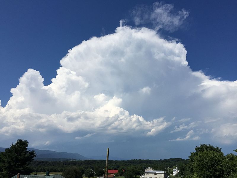 2016-07-19_16_04_37_View_north_toward_a_developing_thunderstorm_cumulonimbus_cloud_from_U.S._Route_340_near_Shenandoah_River_Road_just_north_of_Shenandoah_in_Page_County,_Virginia.jpg