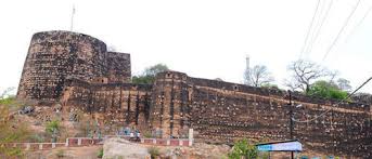 Bandhavgarh Fort.jpg