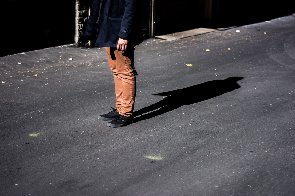 Boyonastreet-Pixabay.jpg
