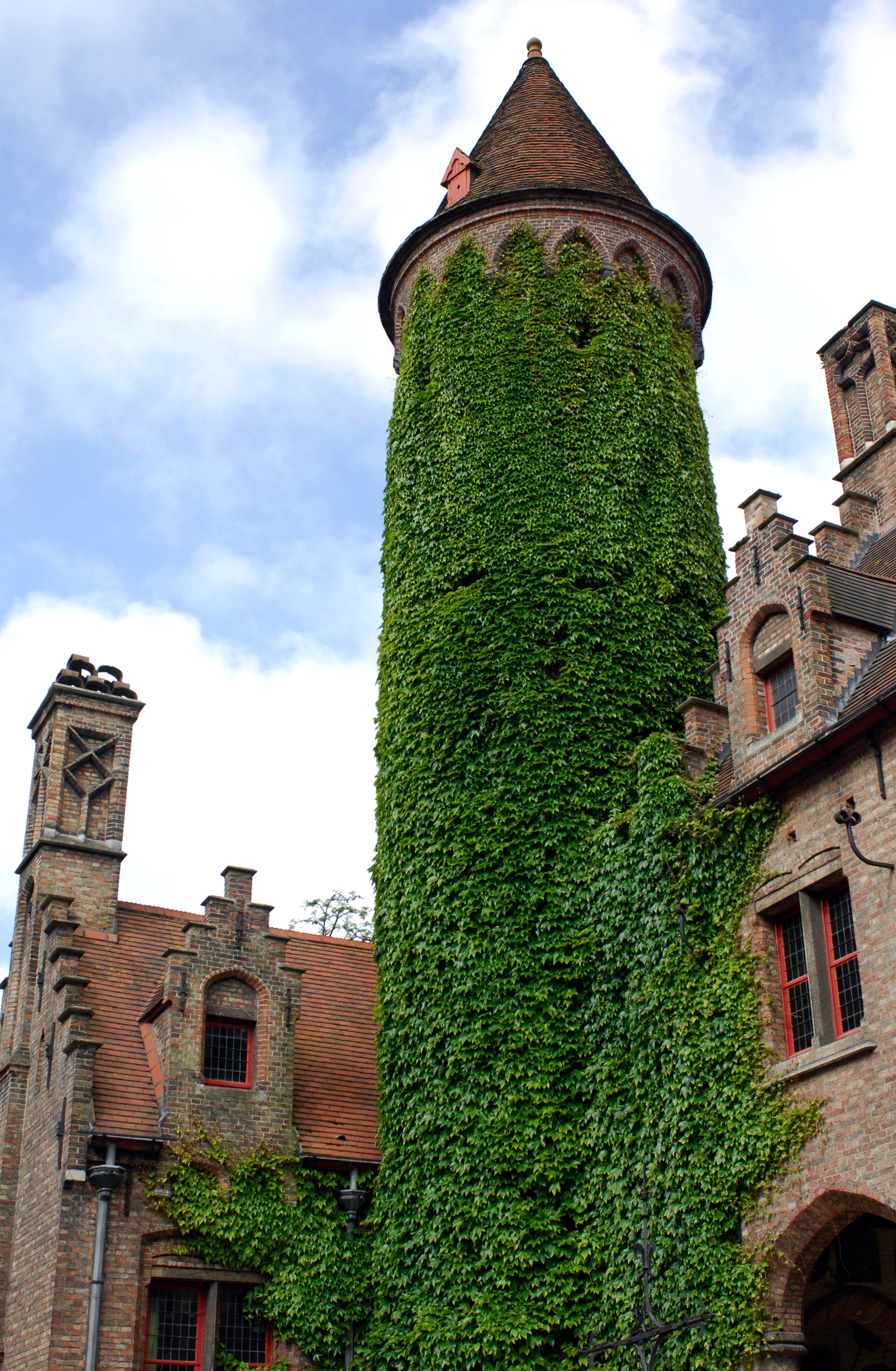 Gruuthuse_Museum_Tower_(Bruges,_2009).jpg