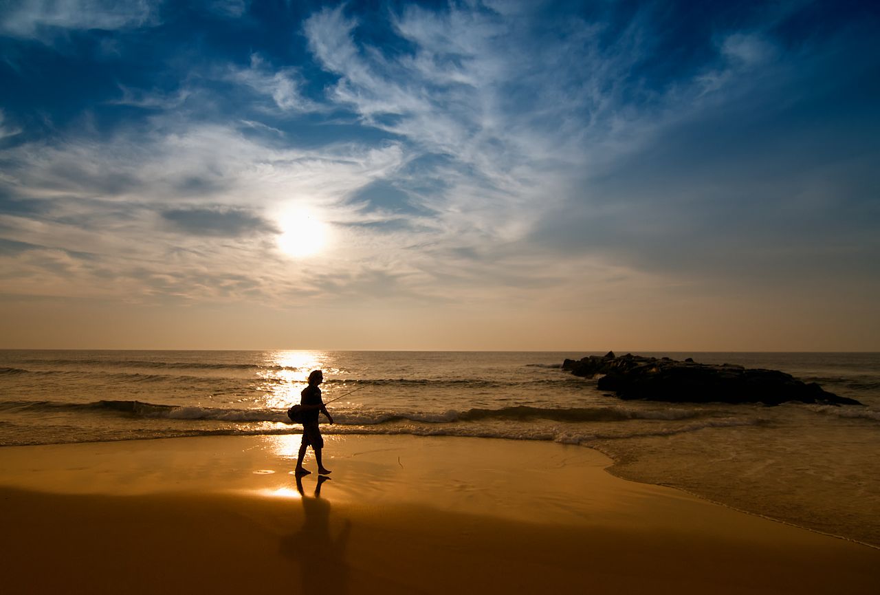 1280px-Spring_Lake,_New_Jersey_Beach_at_Sunrise.jpg