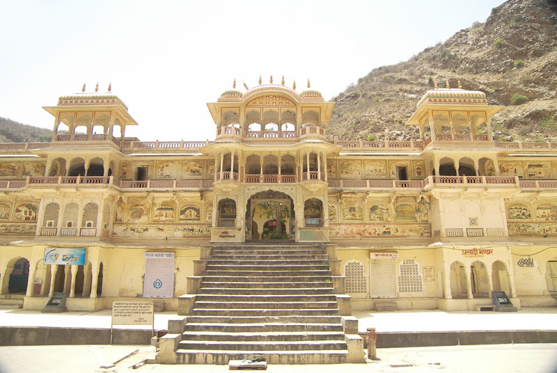 Galtaji-Temple.jpg