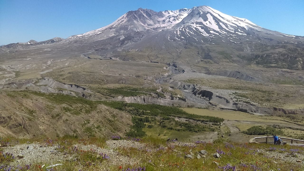 mt st helens 2.jpg