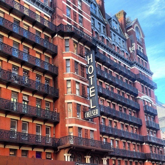 01-chelsea-hotel-haunted-hotels.jpg