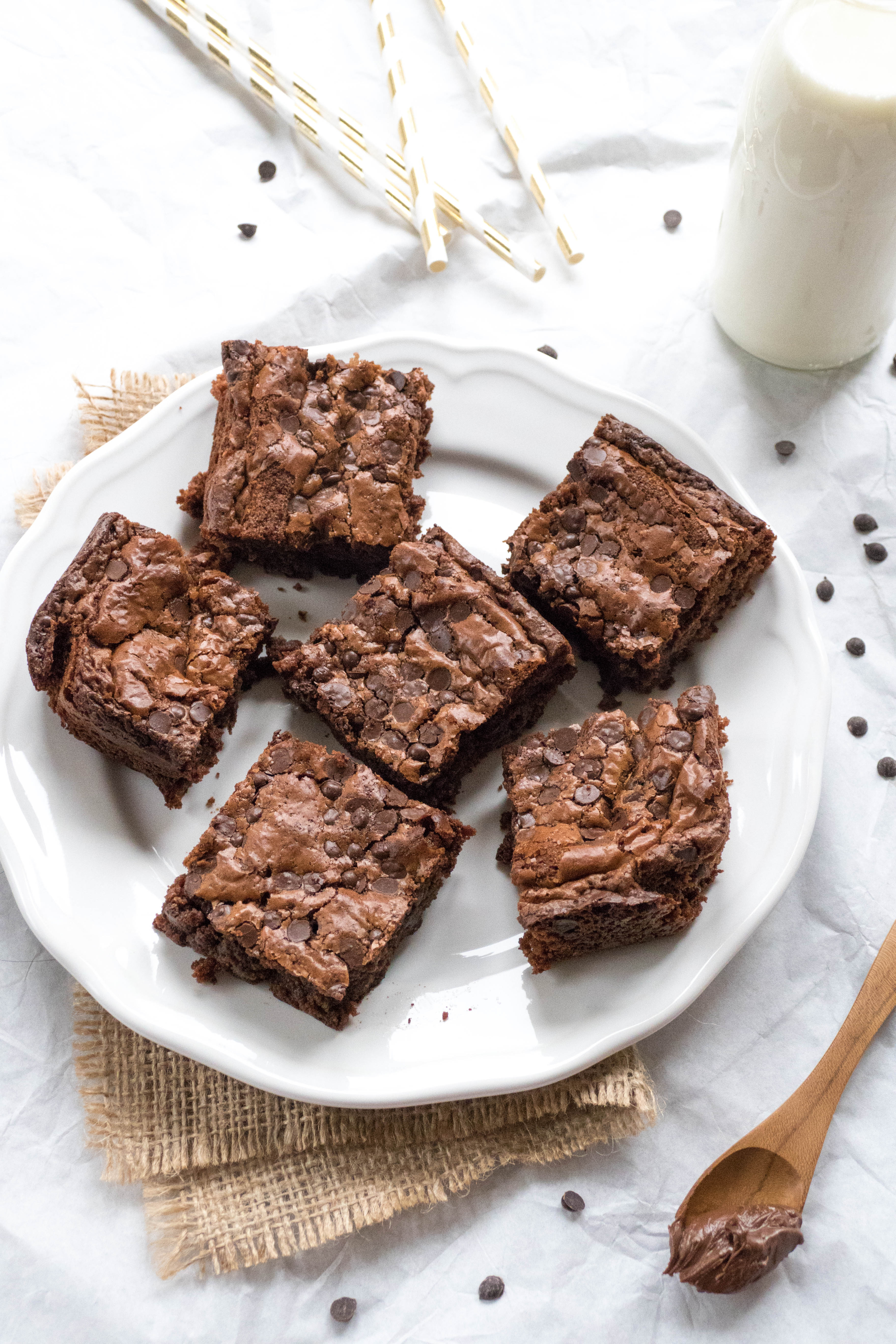 Nutella Brownies With Chocolate Chips Topping Steemit