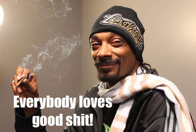 Snoop-Dogg-Smoking-Weed.jpg