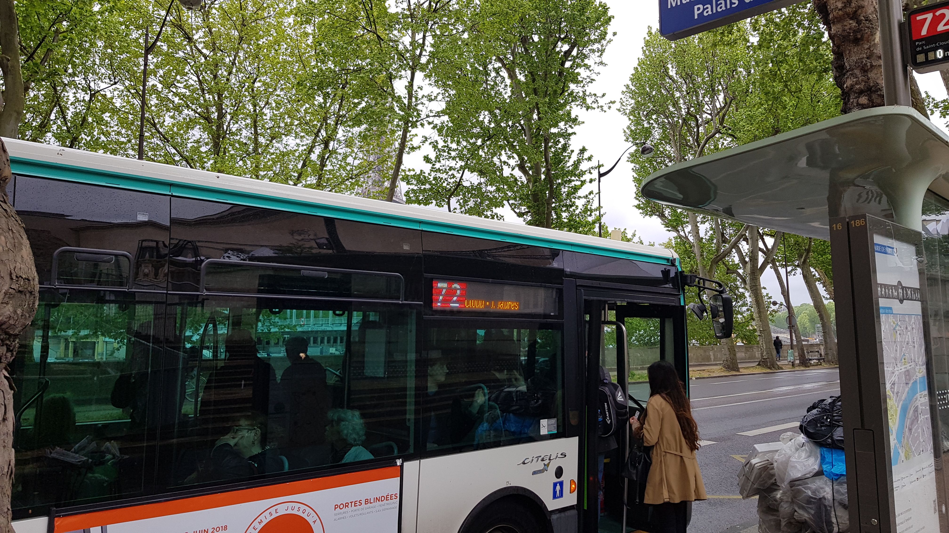 [파리 여행팁#2] 파리 주요 관광 유적지 지나가는  ☆72번☆ 시내버스  탑승기