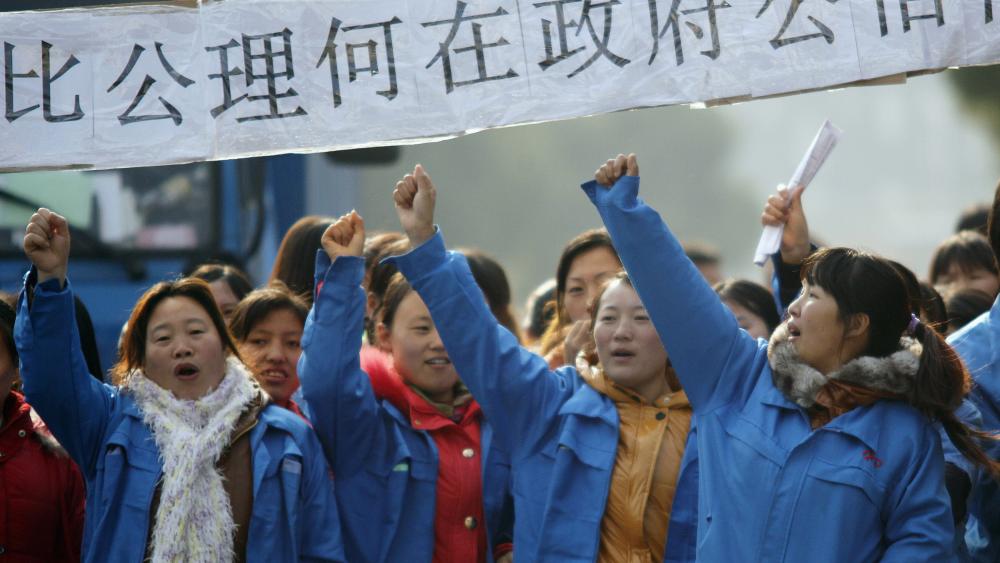 headley_chinaprotests_rtr2uqft.jpg
