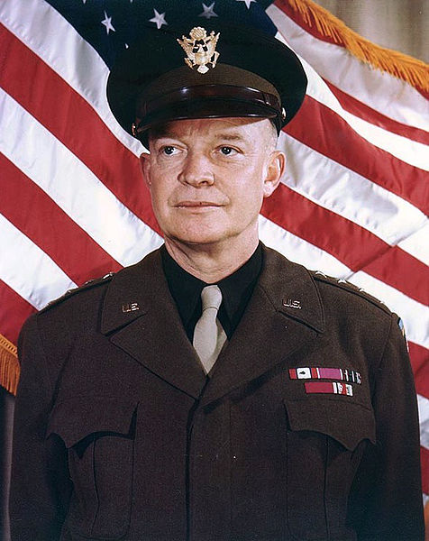 476px-Dwight_D_Eisenhower2.jpg