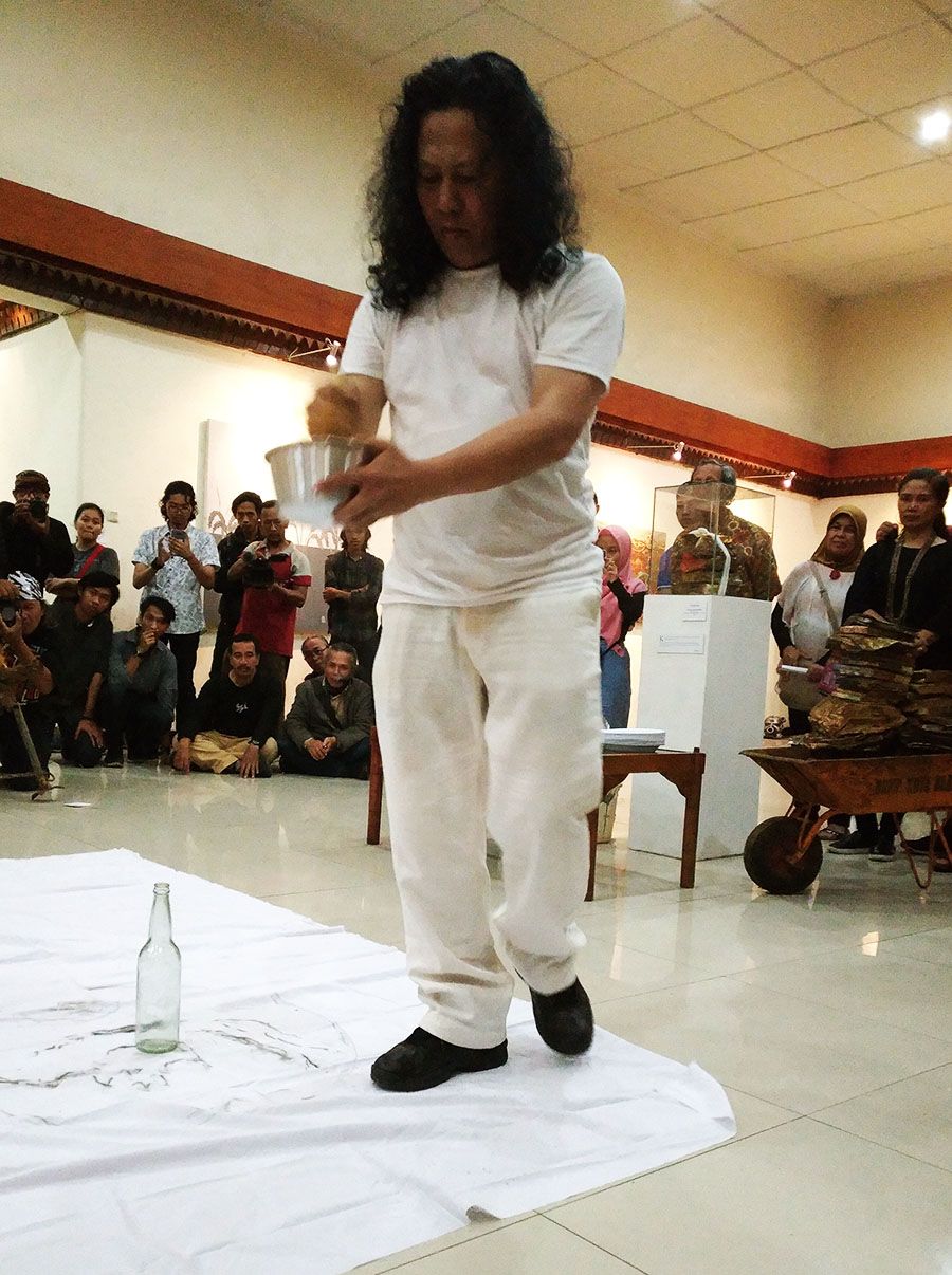 Art performance 4.jpg