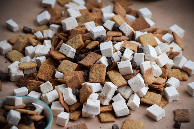 How To Make S'mores Snack Mix From Scratch (10).jpg