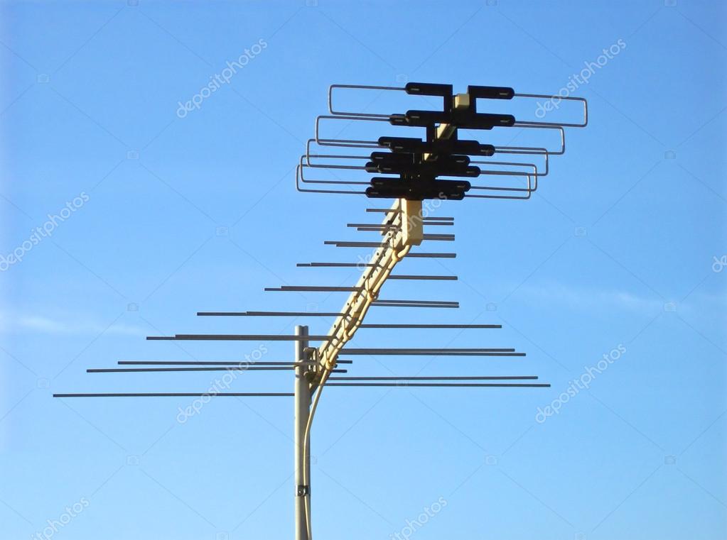 depositphotos_9153144-stock-photo-roof-mounted-wide-band-tv.jpg